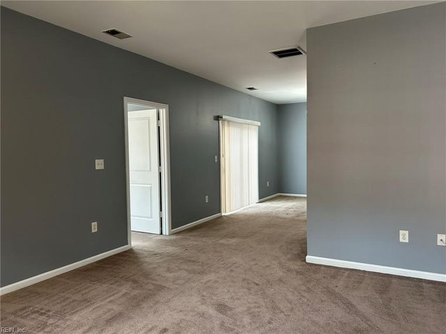 2464 Leytonstone DR, Chesapeake, VA 23321