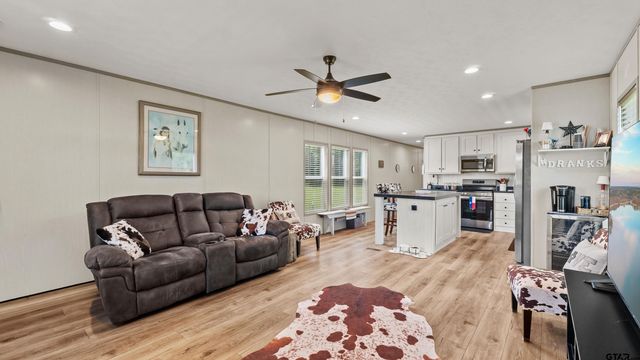 6642 US Highway 67 W, Omaha, TX 75571