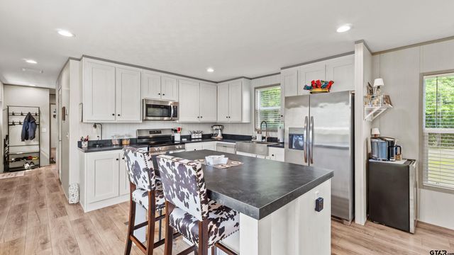6642 US Highway 67 W, Omaha, TX 75571