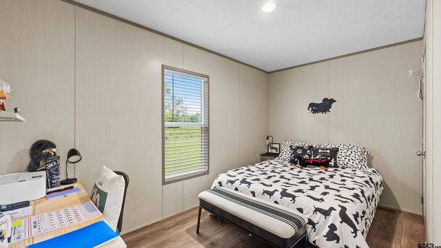 6642 US Highway 67 W, Omaha, TX 75571