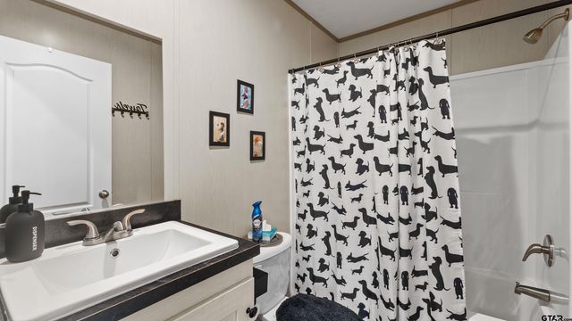 6642 US Highway 67 W, Omaha, TX 75571