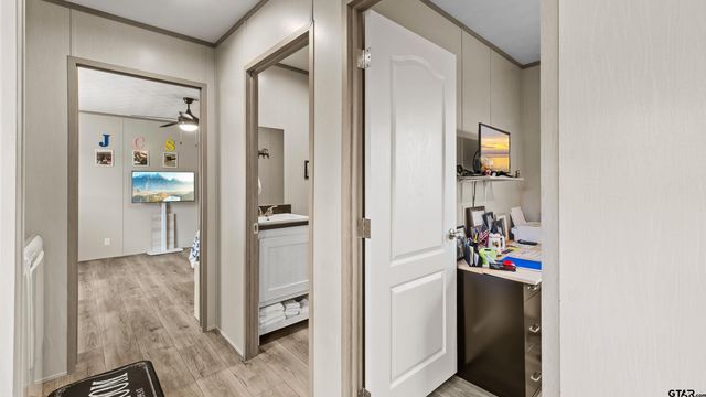 6642 US Highway 67 W, Omaha, TX 75571