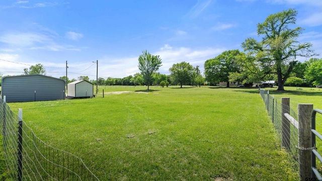 6642 US Highway 67 W, Omaha, TX 75571