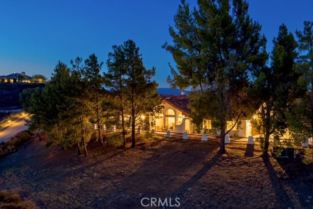 35251 Calle Campo, Temecula, CA 92592 — exterior