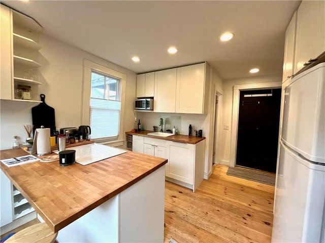 22 Third Street, Newport, RI 02840