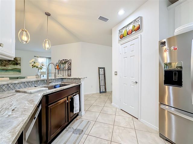 5539 SUNSET FALLS DRIVE, Apollo Beach, FL 33572