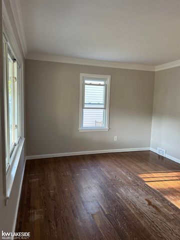 6421 Weddel Street, Taylor, MI 48180