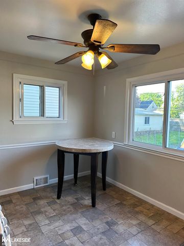 6421 Weddel Street, Taylor, MI 48180