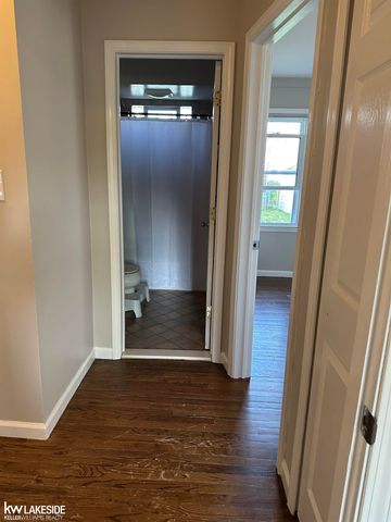 6421 Weddel Street, Taylor, MI 48180