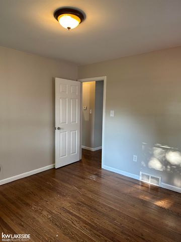 6421 Weddel Street, Taylor, MI 48180