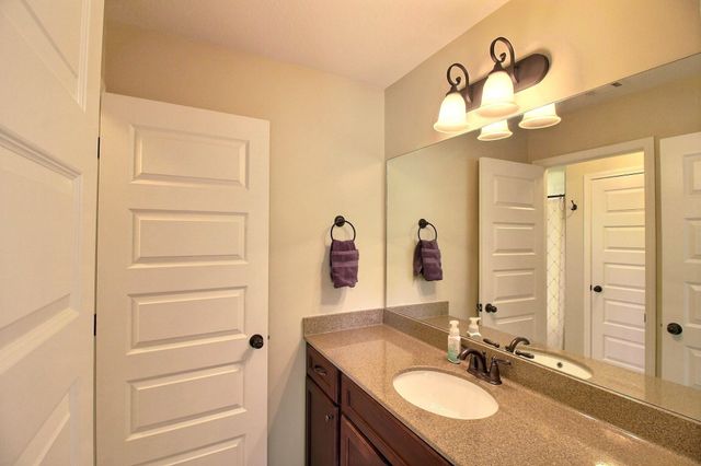 4484 CHESTNUT HILL DR, Collierville, TN 38017