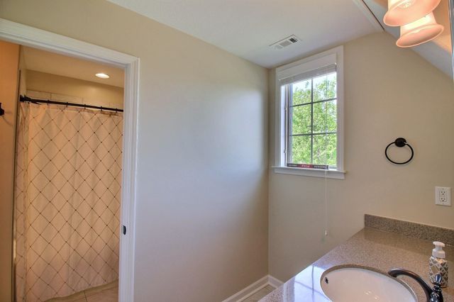 4484 CHESTNUT HILL DR, Collierville, TN 38017