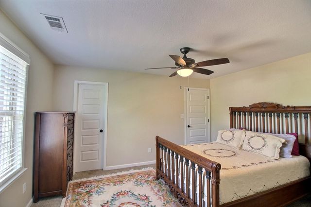 4484 CHESTNUT HILL DR, Collierville, TN 38017
