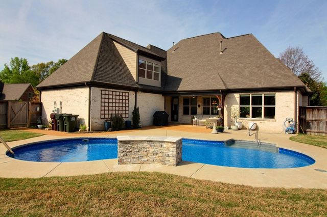 4484 CHESTNUT HILL DR, Collierville, TN 38017