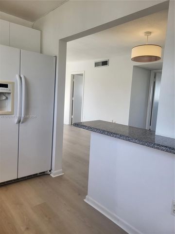 1020 94th St 503, Bay Harbor Islands, FL 33154