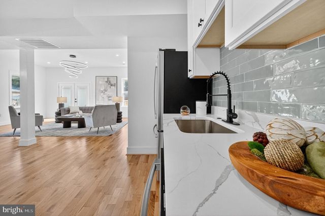 1923 JACKSON ST NE, Washington, DC 20018