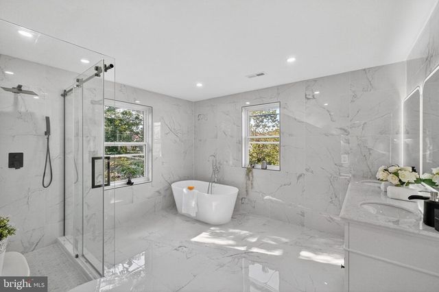 1923 JACKSON ST NE, Washington, DC 20018