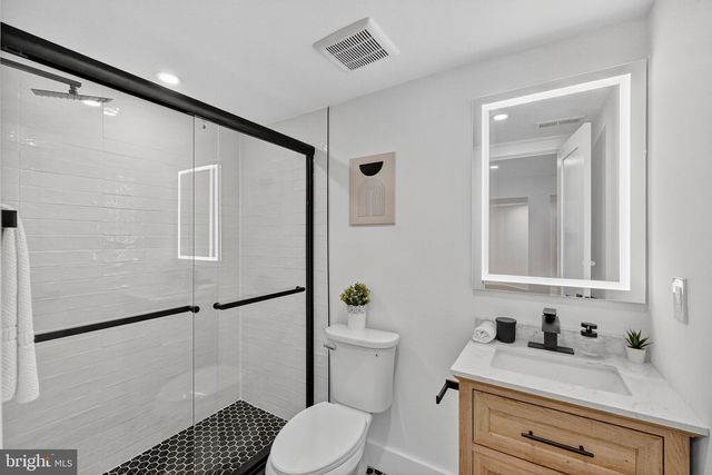 1923 JACKSON ST NE, Washington, DC 20018