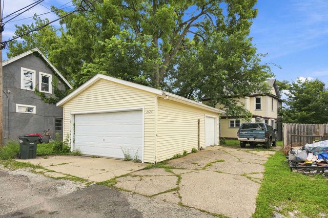 2626 Brady Street, Davenport, IA 52803