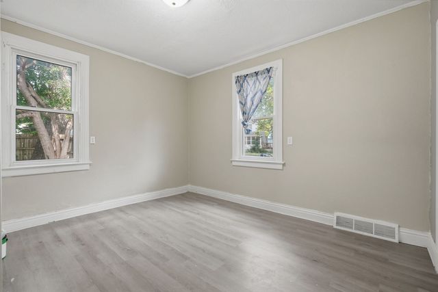 2626 Brady Street, Davenport, IA 52803