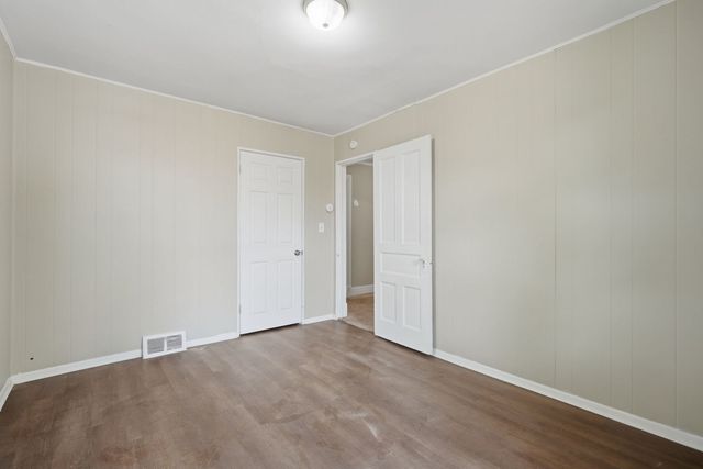 2626 Brady Street, Davenport, IA 52803