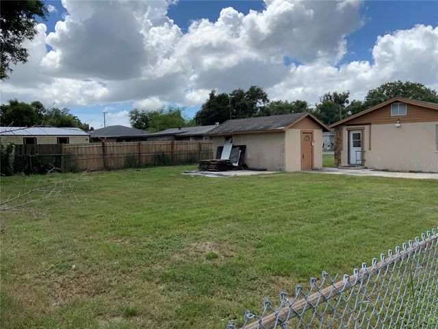 2118 1ST AVENUE E, Palmetto, FL 34221