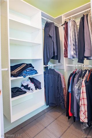 3559 Port Cove Drive, Waterford, MI 48328