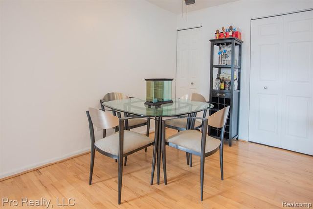 3559 Port Cove Drive, Waterford, MI 48328