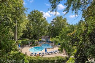 3559 Port Cove Drive, Waterford, MI 48328