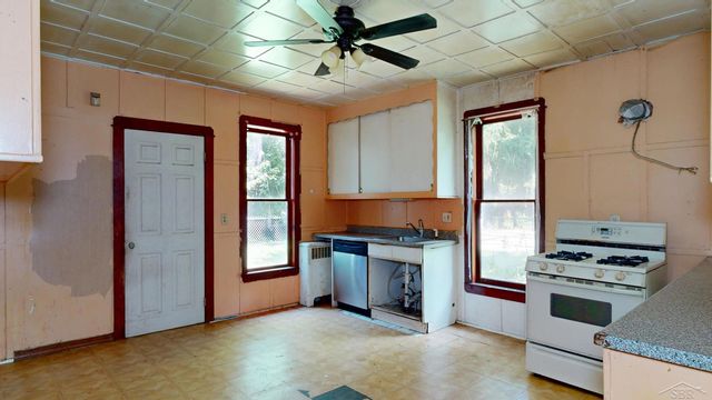 400 Shattuck Road, Saginaw, MI 48604