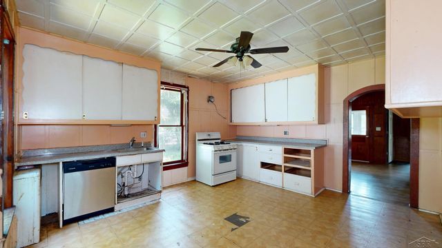400 Shattuck Road, Saginaw, MI 48604