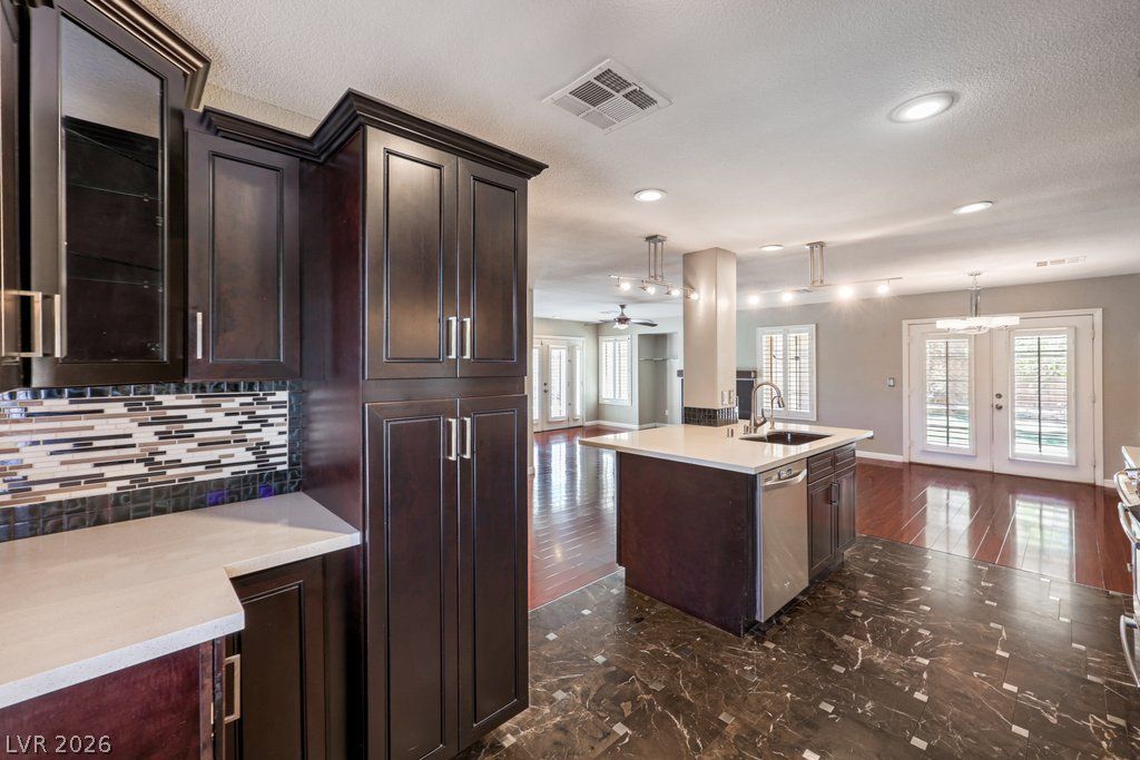 7661 Damascus Avenue, Las Vegas, NV 89113 — photo 3
