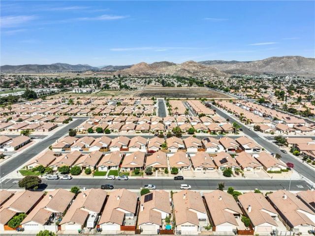 811 Alondra Drive, Hemet, CA 92545