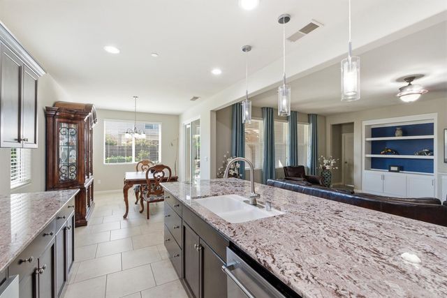 3546 Saginaw Avenue, Clovis, CA 93619