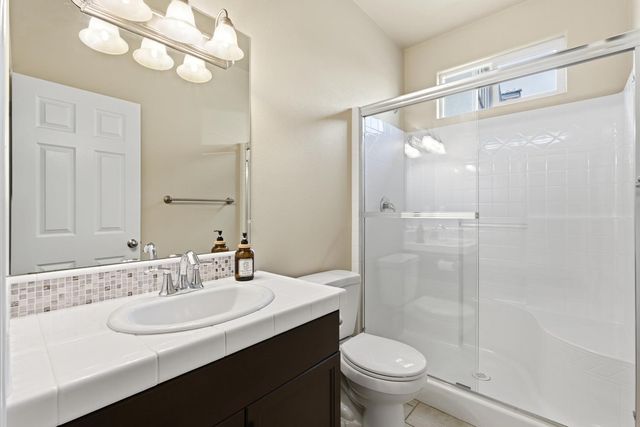 3546 Saginaw Avenue, Clovis, CA 93619