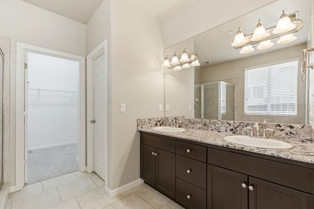 3546 Saginaw Avenue, Clovis, CA 93619