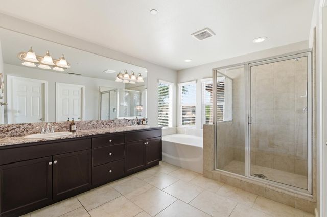 3546 Saginaw Avenue, Clovis, CA 93619