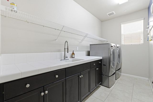 3546 Saginaw Avenue, Clovis, CA 93619