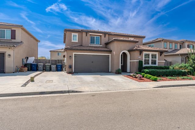 3546 Saginaw Avenue, Clovis, CA 93619