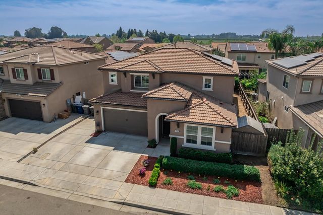 3546 Saginaw Avenue, Clovis, CA 93619