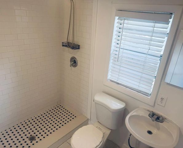 3711 N 35TH STREET, Tampa, FL 33610
