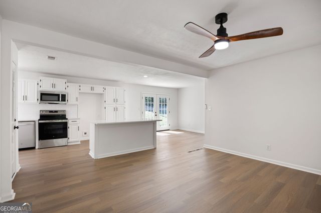 5744 Amalfi Way, Douglasville, GA 30135