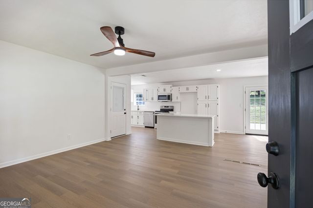 5744 Amalfi Way, Douglasville, GA 30135