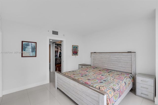 1155 Brickell Bay Dr 303, Miami, FL 33131