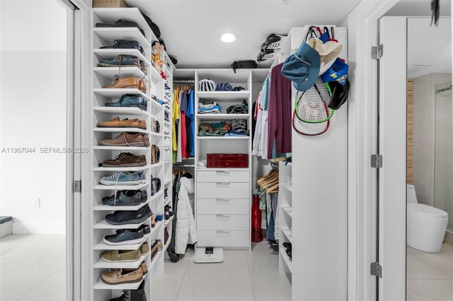 1155 Brickell Bay Dr 303, Miami, FL 33131