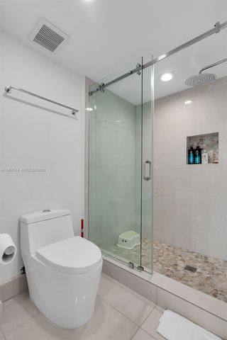 1155 Brickell Bay Dr 303, Miami, FL 33131