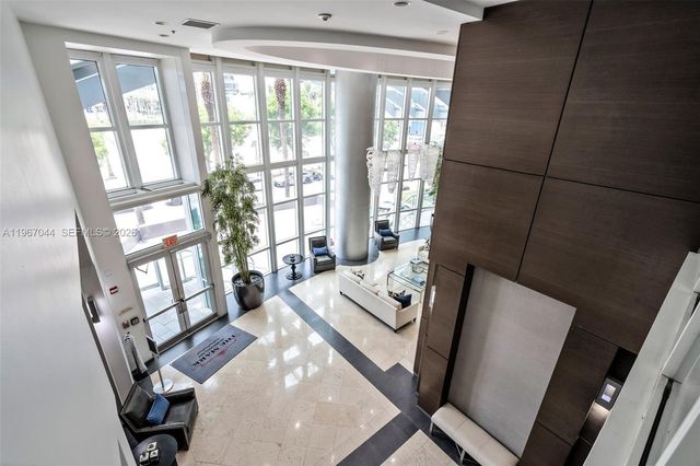 1155 Brickell Bay Dr 303, Miami, FL 33131