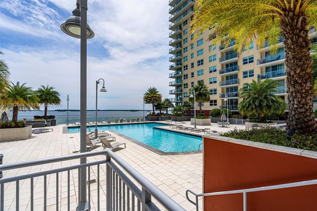 1155 Brickell Bay Dr 303, Miami, FL 33131