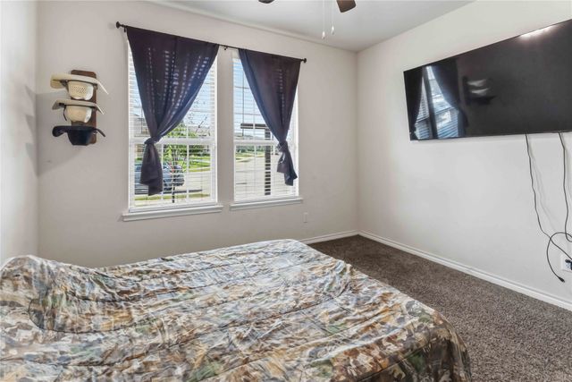 11005 Mustang Trail, Aubrey, TX 76227