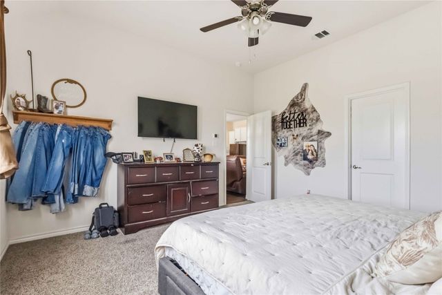 11005 Mustang Trail, Aubrey, TX 76227